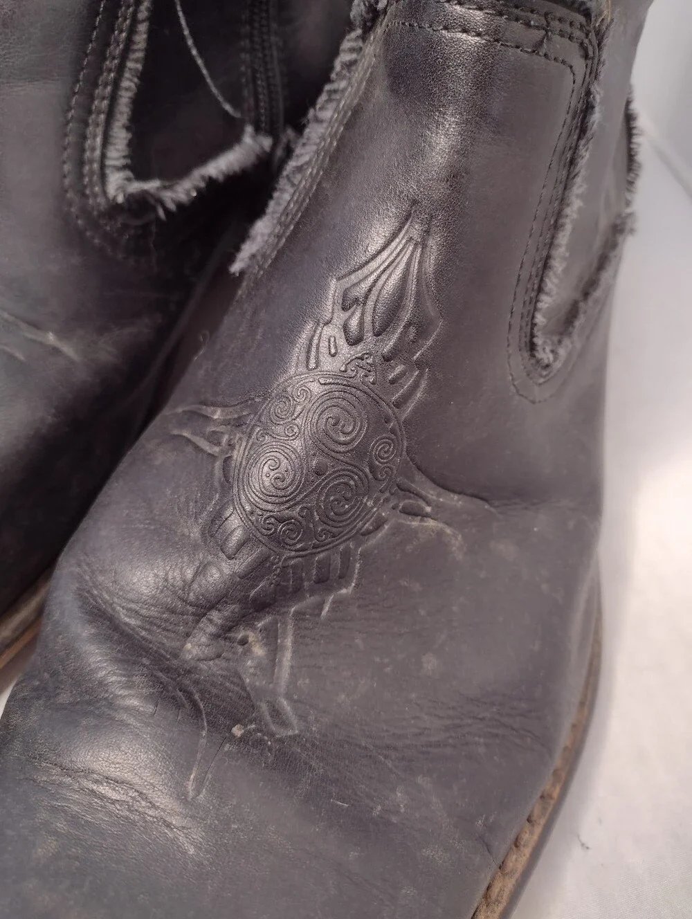Rocket Dog Men's Mirza Black Leather Frayed Edge Zip Up Ankle Boots 13